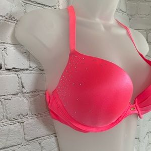 Victoria’s Secret Plunge Bra